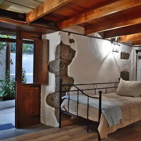 Casa Mama Lola-ca'penate Hébergement de vacances *